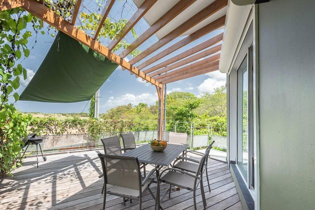 T3 Lumineux Avec Vue Exceptionnelle Et Piscine Oasis De Nature Et Serenite Petit-Canal Exterior foto